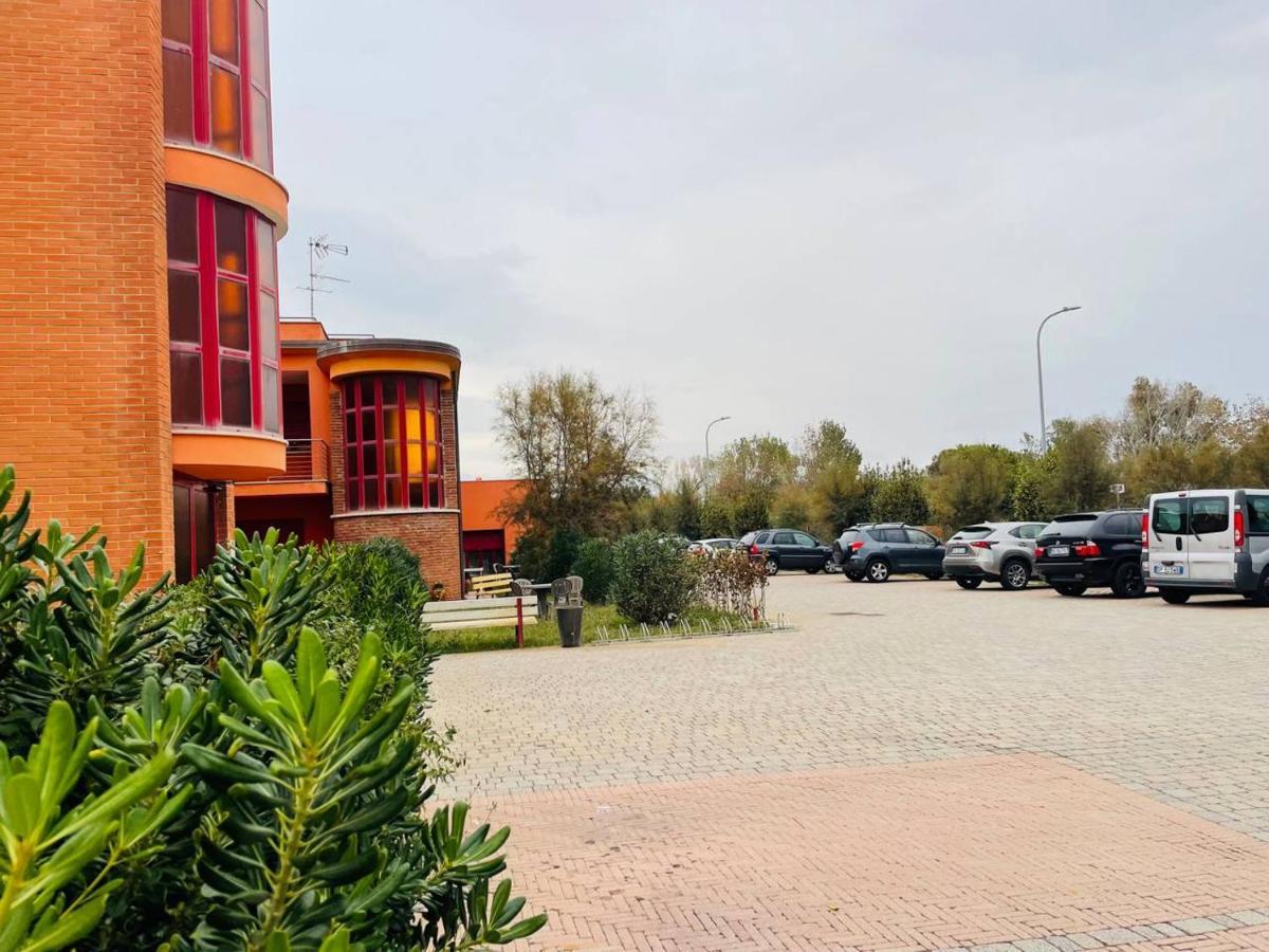 Regina Del Mare Holiday Apartments Tirrenia Luaran gambar