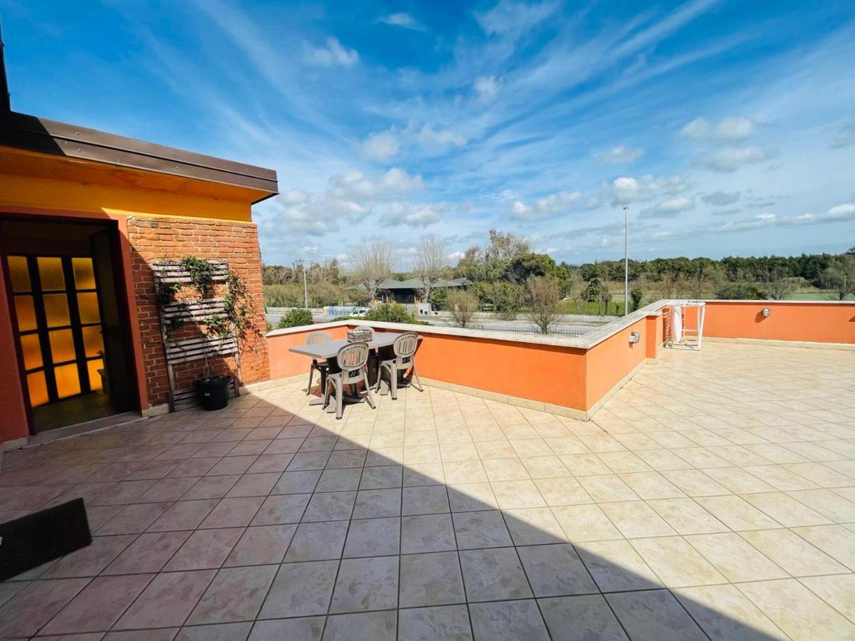 Regina Del Mare Holiday Apartments Tirrenia Luaran gambar