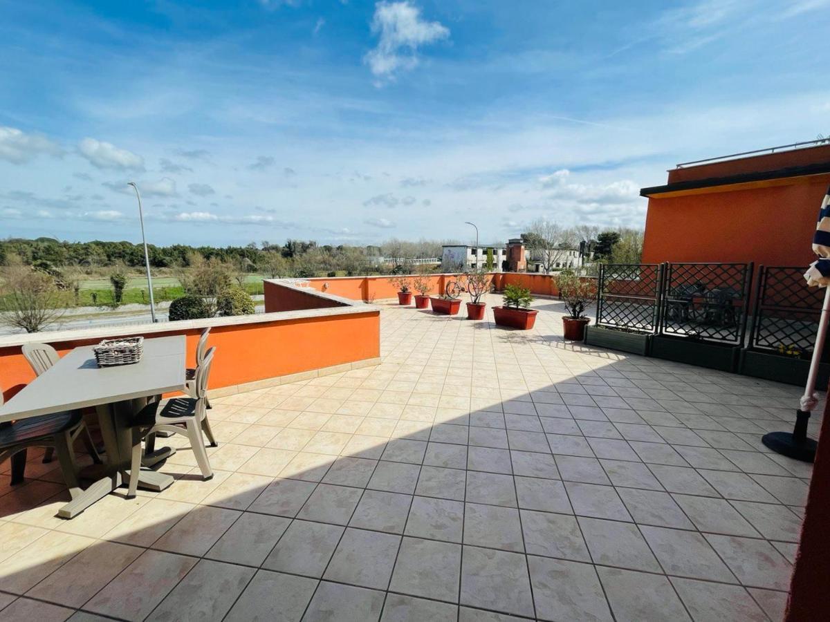 Regina Del Mare Holiday Apartments Tirrenia Luaran gambar